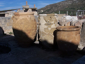 Saklama kapları, küpler; Knossos Sarayı