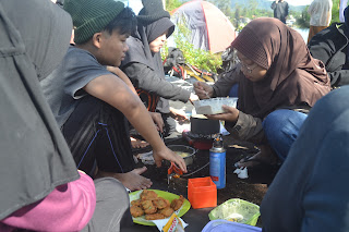 Lomba Masak di alam