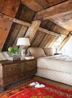 Small Bedroom Designs with Bright Barn Style