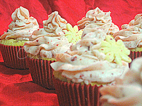 http://cupcakeluvs.blogspot.dk/2014/01/strawberry-white-chocolate.html