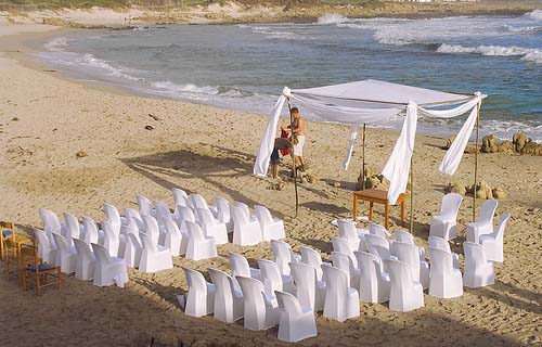 Beach weddings remain one of the most popular locations for wedding nuptials 