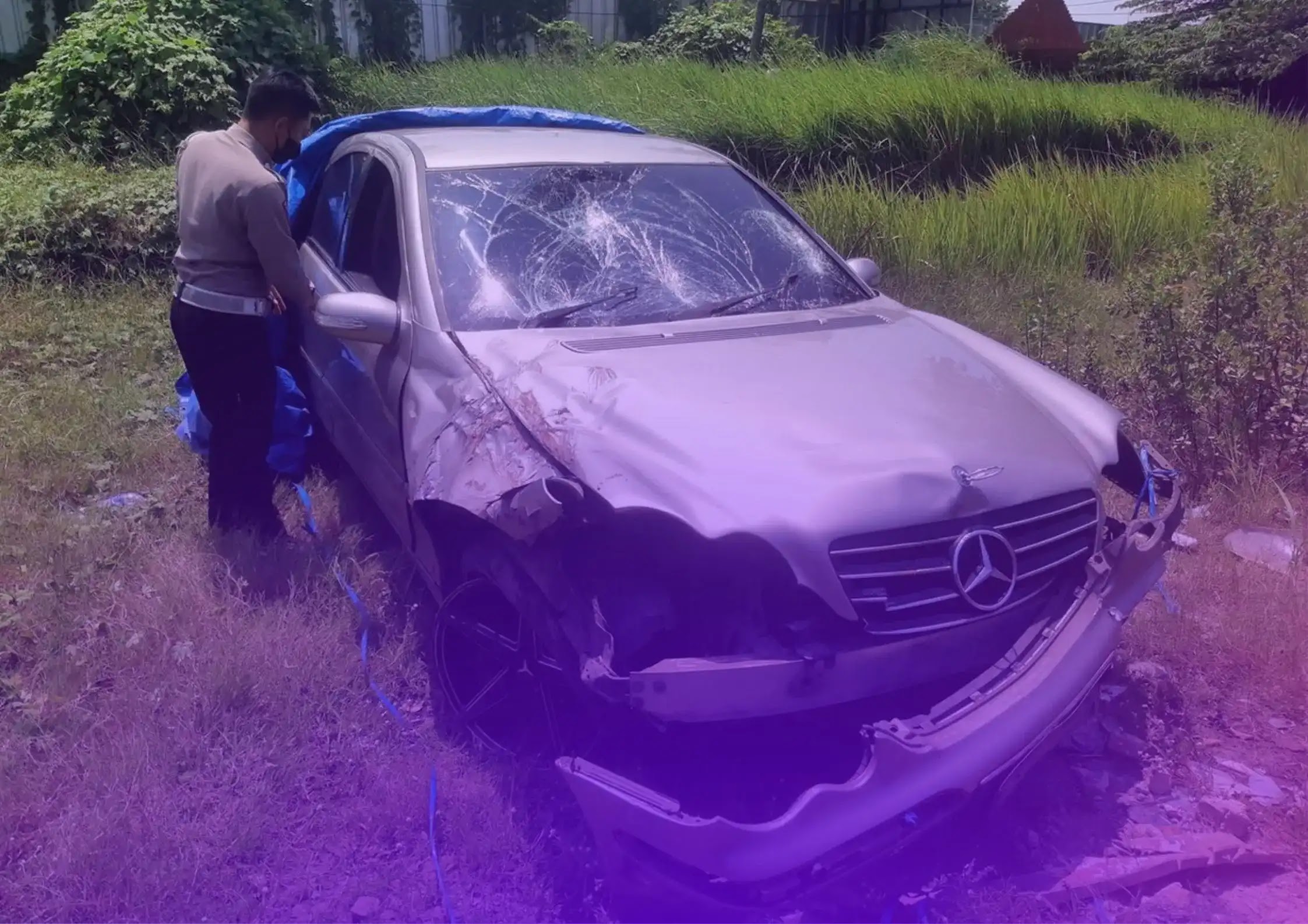 Dua Warga Tewas Tertabrak Mercedes Depan Pasar Mundu Cirebon