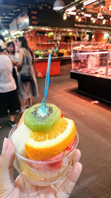 30-Mercado-de-La-Boqueria-fruit-barcelona-3-day-itinerary