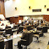 Só quatro deputados foram a todas as sessões de 2015