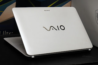 Laptop Sony Vaio SVF142C29W Core i3 TouchScreen