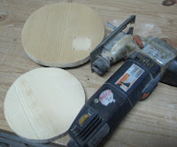 Caladora usada para el corte redondo de las maderas
