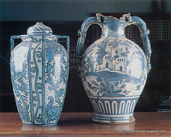 In china vase:in-29190