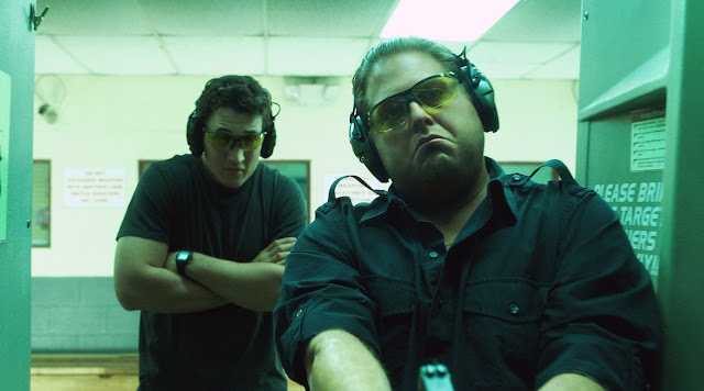 Cães de Guerra | Comédia de ação com Jonah Hill e Miles Teller ganha novo trailer