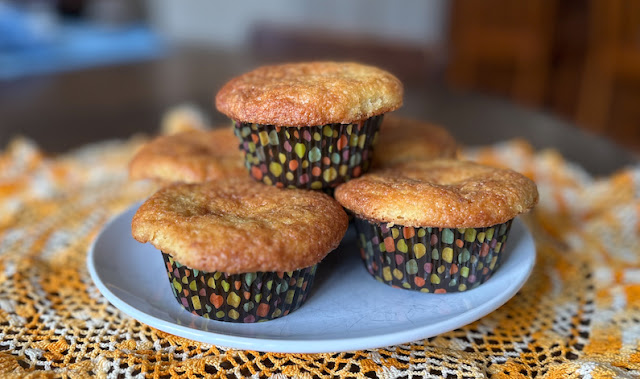 Food Lust People Love: These small batch peach jam muffins are just the right amount of sweet, perfect for breakfast or snack time. Use store-bought or your homemade jam to make them!