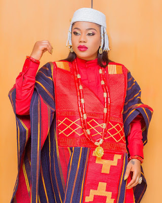 Toyin Lawani's Agbada for Chief Daddy Movie premiere