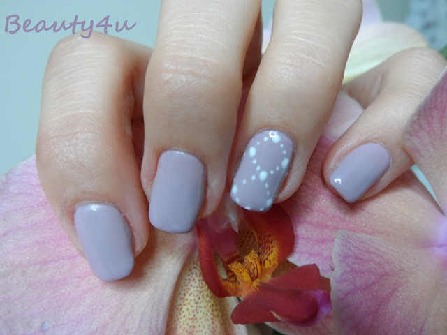 Dots - nails