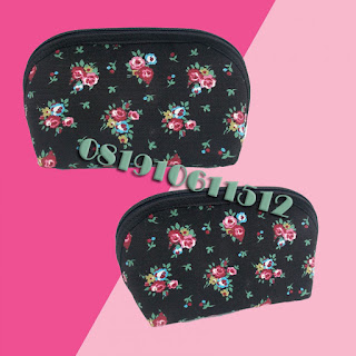 Dompet kosmetik wanita