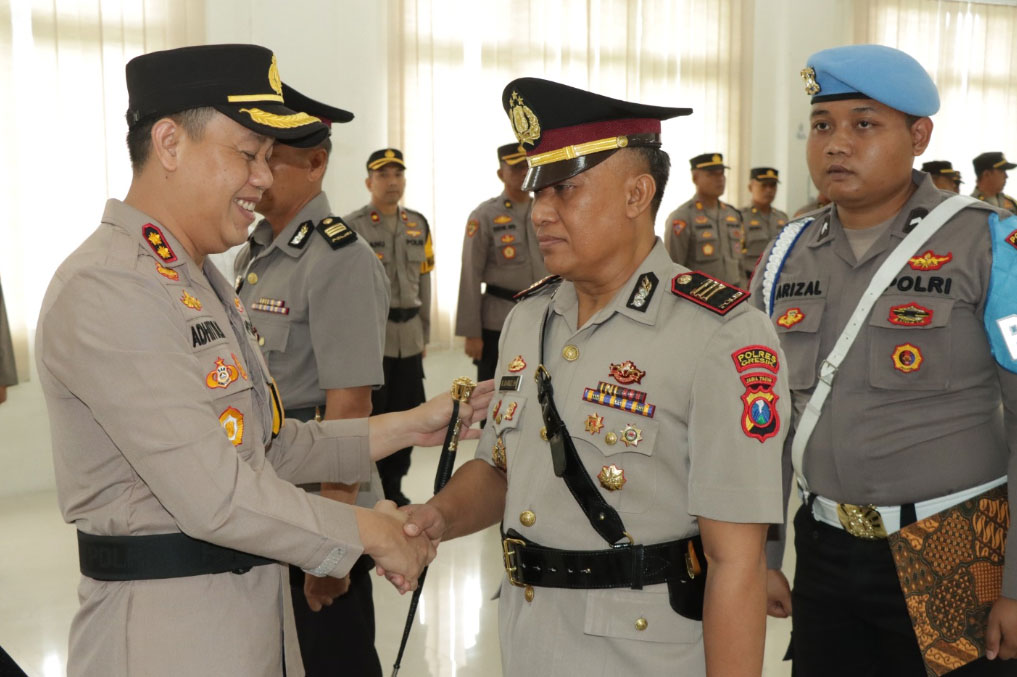 Jelang Pemilu 2024, Polres Gresik Mutasi 2 Kapolsek