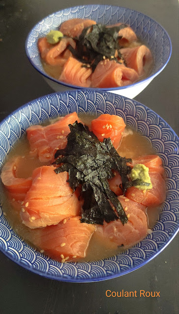 Salmón marinado y arroz con caldo de té verde