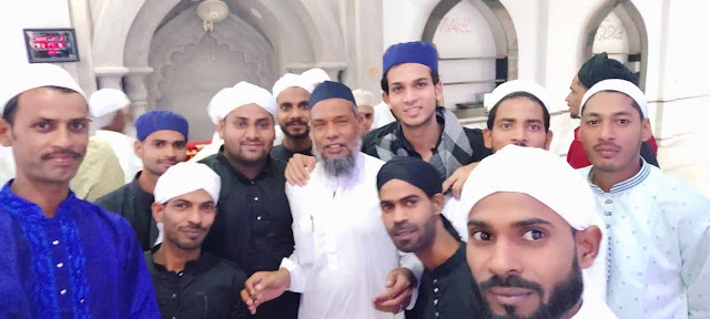 साहिबगंज में आपसी सद्भाव और भाईचारे के साथ हुआ ईद, बारिश से ईदगाह रहा सुना