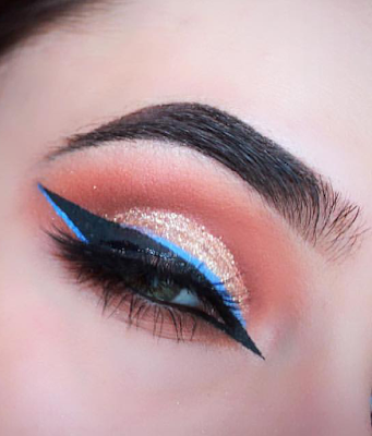 Coloured Winged Eyeliner For Occasion