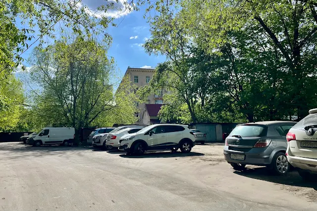 улица Вучетича, дворы