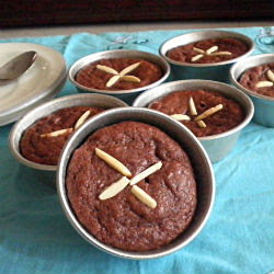 Gluten Free Chocolate Bites Recipe @ treatntrick.blogspot.com
