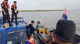 BC Teluknibung Bekerjasama dengan Instansi Maritim berbagi 135 Paket sembako kepada Nelayan Sekaligus Sosialisasi Bahaya Narkoba
