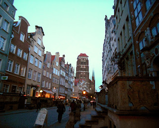 Hermosa calle en Gdansk Polonia