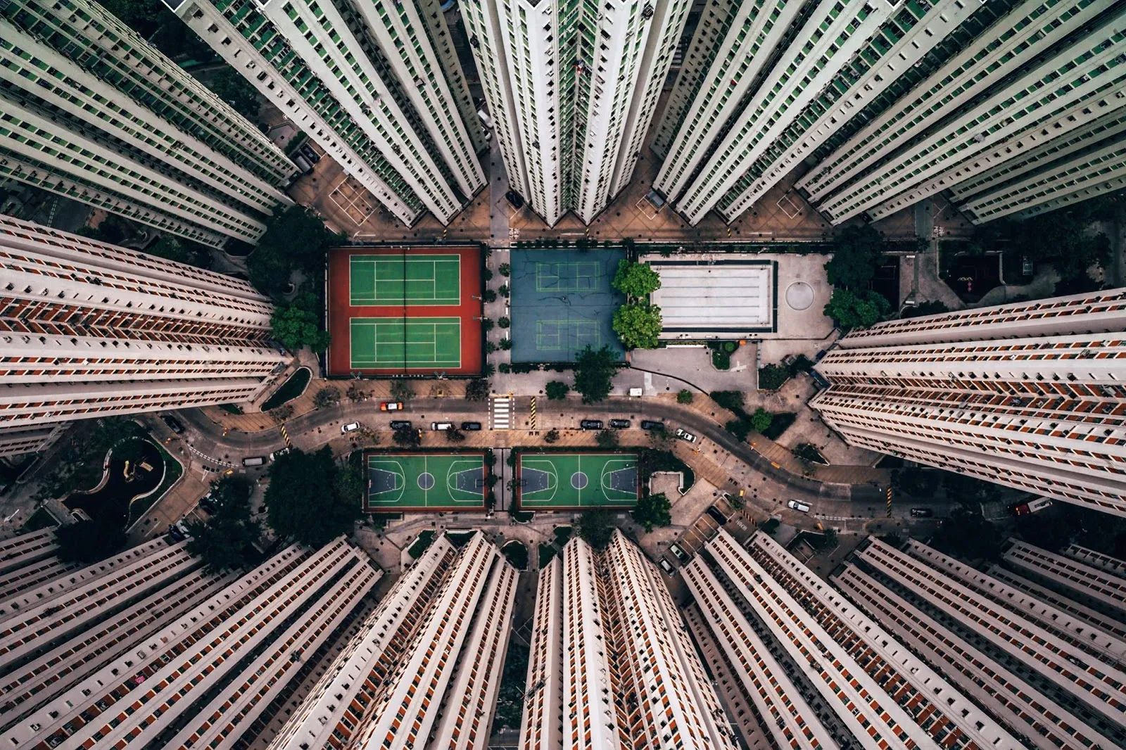 Hong Kong aus einem besonderen Blickwinkel | Die dystopisch ästhetisch anmutende Fotos von Gary Cummins  