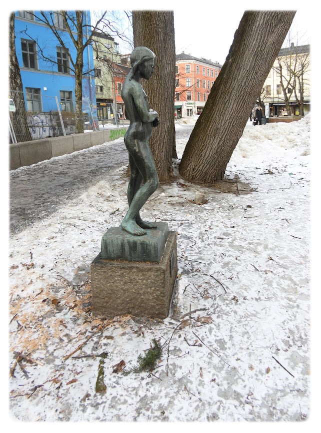 Hanna Jessens skulptur på Schous plass på Grünerløkka i Oslo.