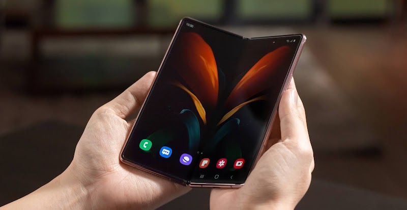 Samsung выпустила более крупный Galaxy Z Fold 2