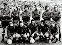 Selección de ESPAÑA - Temporada 1974-75 - Iríbar, Sol, Benito, Castellanos, Capón, Pirri; Benítez, Claramunt, Quini, Irureta y Churruca - ARGENTINA 1 (Rogel), ESPAÑA 1 (Pirri) - 12/10/1974 - 2ª Copa de la Hispanidad - Buenos Aires (Argentina), estadio de Núñez -  Alineación: Iríbar; Sol, Benito, Castellanos, Capón; Claramunt, Pirri, Irureta; Benítez (García Soriano, 68'), Quini (Villar, 68') y Churruca