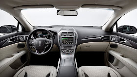 Interior view of 2017 Lincoln MKZ Reserve Hybrid