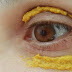 She Started Applying Turmeric Around Her Eyes – 10 Minutes Later – UNBELIEVABLE!
