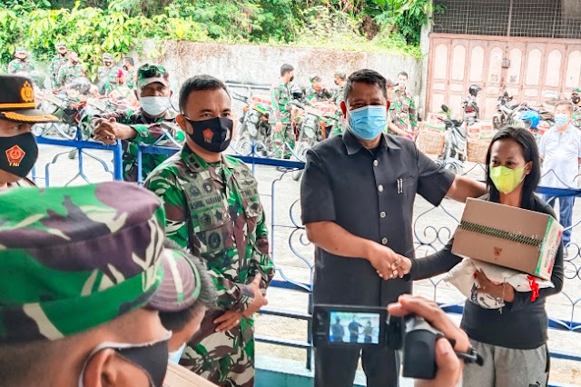  TNI- Polri Bantu Salurkan 1.000 Paket Sembako untuk Warga Kurang Mampu di Labuhanbatu 