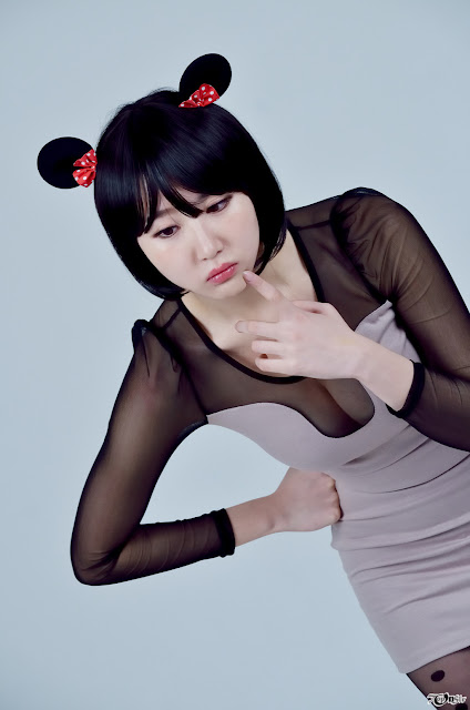 Yeon Da Bin in Beige Mini Dress