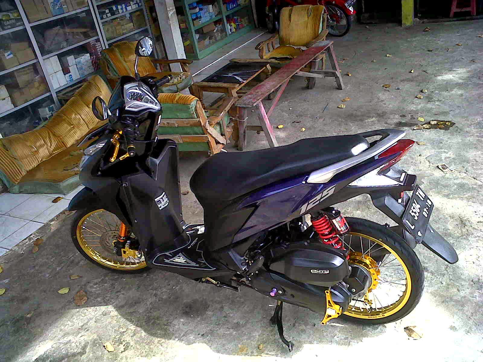 Modifikasi Motor Vario 125 Ring 14 Lampak Modifikasi