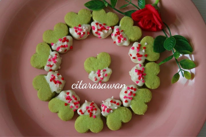 Biskut Suji Pandan / Pandan Semolina Cookies ~ Resepi Terbaik