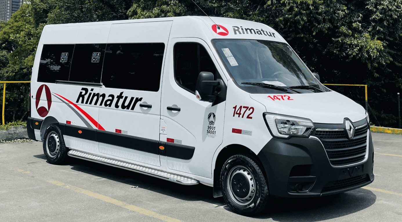 Não é exigida experiência - vaga para Motorista de Van