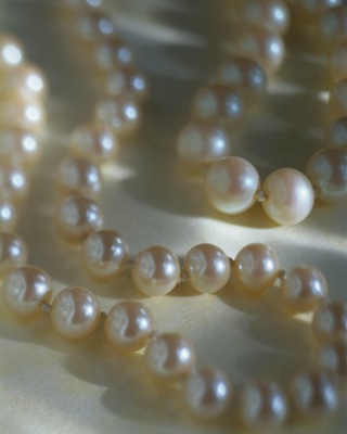 pearls-703061