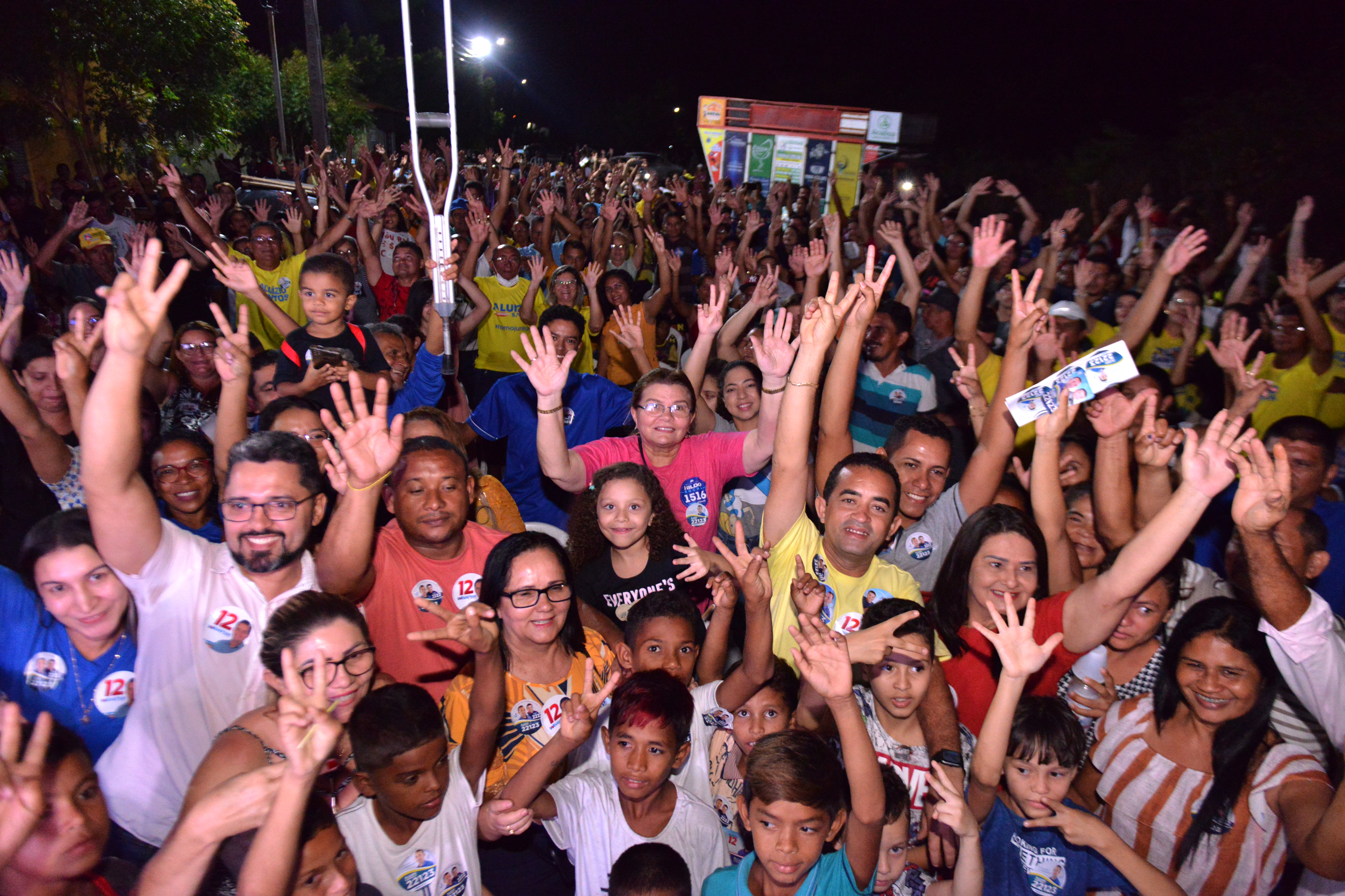 Eleições 2022 : Aluizio Santos 22123, faz grande ato de campanha nas Mil Casas 2, em Chapadinha