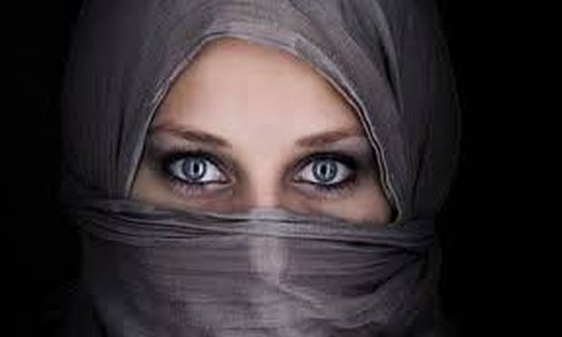ΑΠΟΚΑΛΥΨΗ «ΒΟΜΒΑ»! Νέες ταυτότητες λοιπόν με τις «ευλογίες» του Αλλάχ. Βάζουν ισλαμική μαντήλα στις νέες ελληνικές ταυτότητες (ΒΙΝΤΕΟ