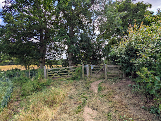 Turn right on Welwyn bridleway 37 then head WNW