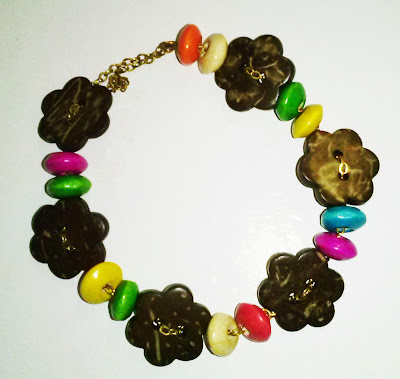 button bracelet, gelang kayu, kancing