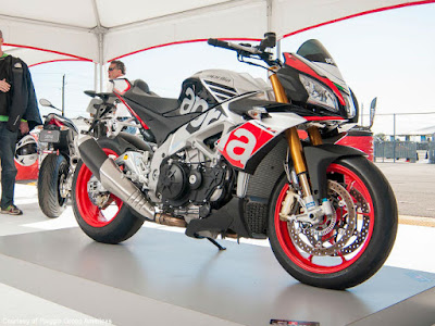 2016 Aprilia Tuono 1100 Factory