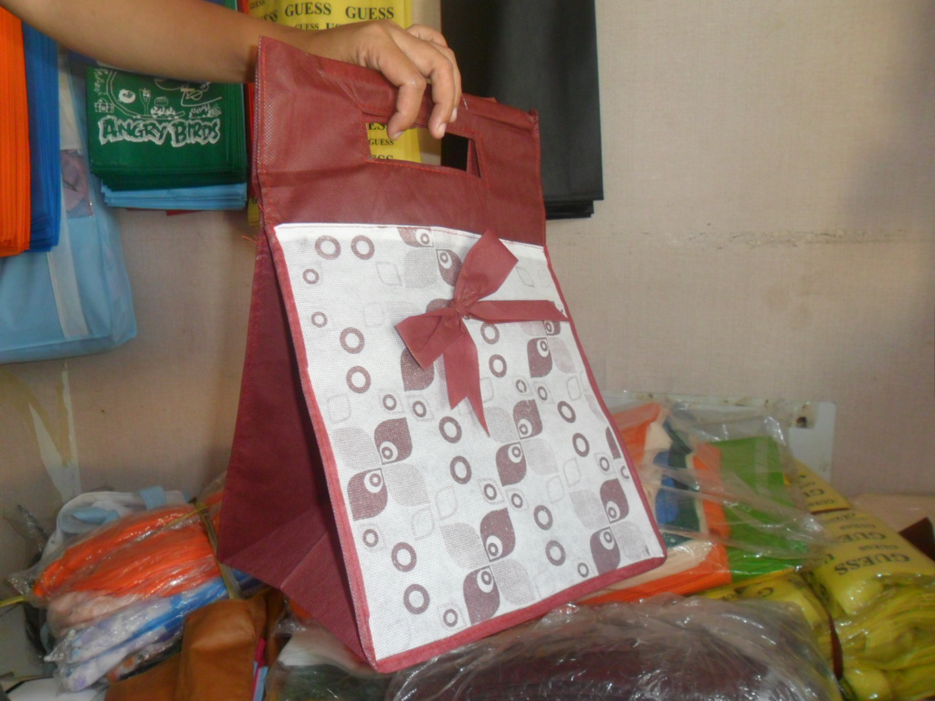 kantoeng paperbag dan tas kain: Kantoeng paper bag & tas kain