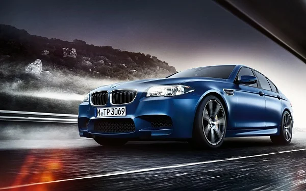 BMW M5 F10 LCi 