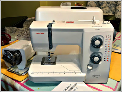 November 30, 2018 My new portable sewing machine arrived retirement, travel and sewing are in my future.