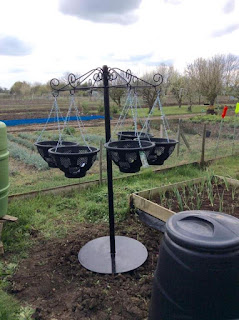 make money welding hanging basket stand garden allotment 