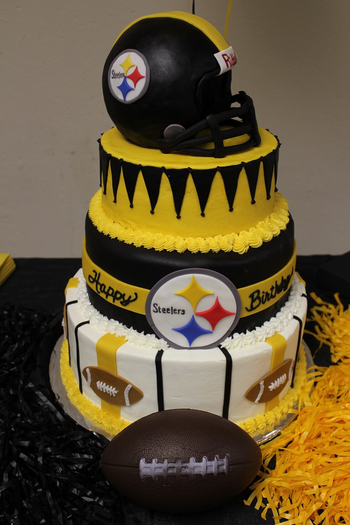 Cakes by Camille: Sports Cakes