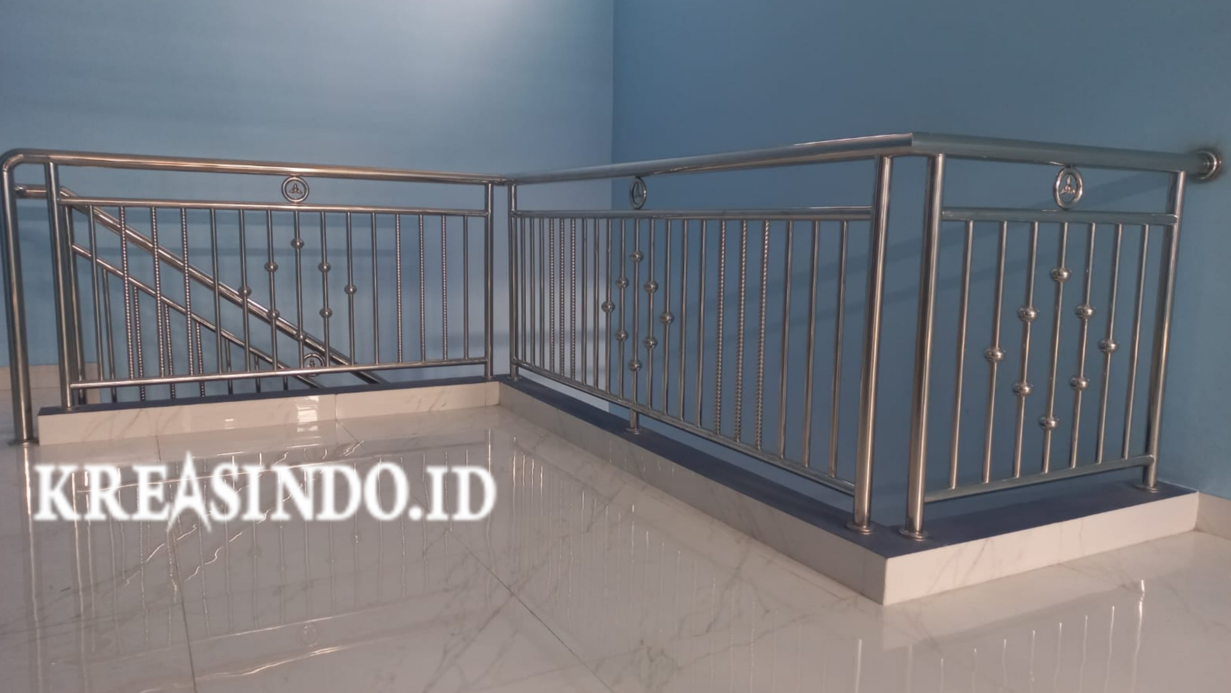 Railing Tangga Stainless terpasang Rapih di Beji Timur