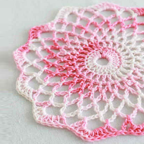 Shaded Pinks Doily - Free Pattern 