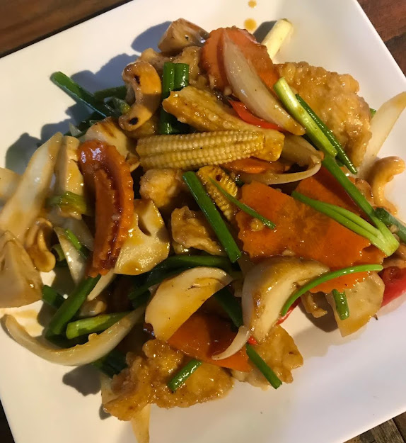seafood dinner at Nopparat Seafood