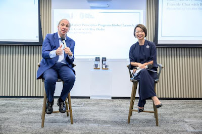 Source: WMI. A fireside chat at the global launch of the Dalio Market Principles (DMP) Online Program with Ray Dalio (left) moderated by Foo Mee Har (right).